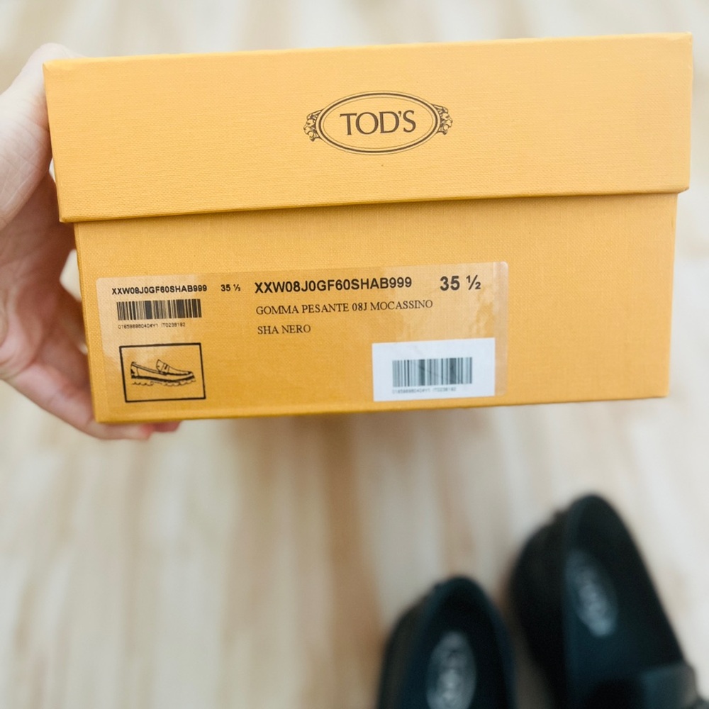 NIB Tod’s Gomna Pesante glossed leather loafers moccasins - Picture 15 of 15